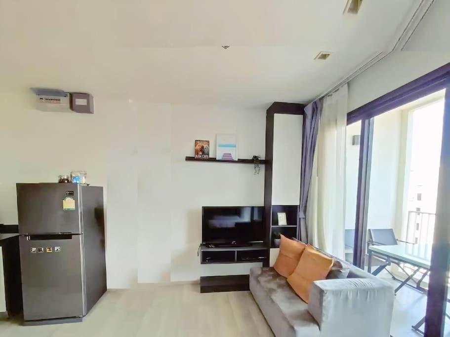 2 Bed At Excellent Location - Pattaya
