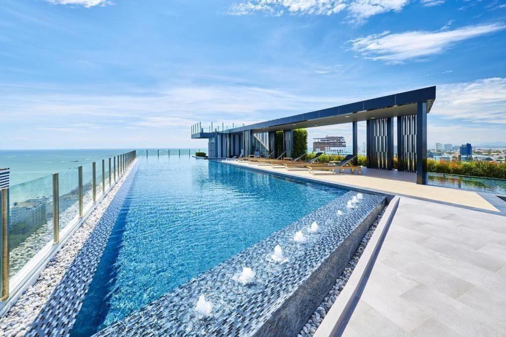Apartment 2 Bed At Excellent Location - Pattaya