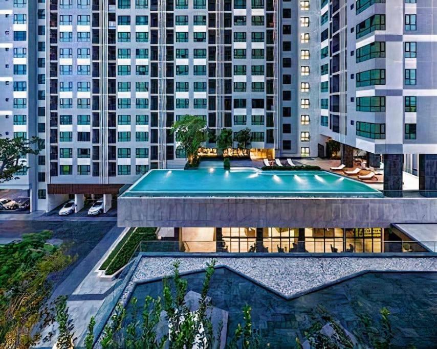 2 Bed At Excellent Location - Apartment Pattaya
